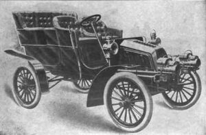 1904 Fredonia 10/12 HP Tonneau
